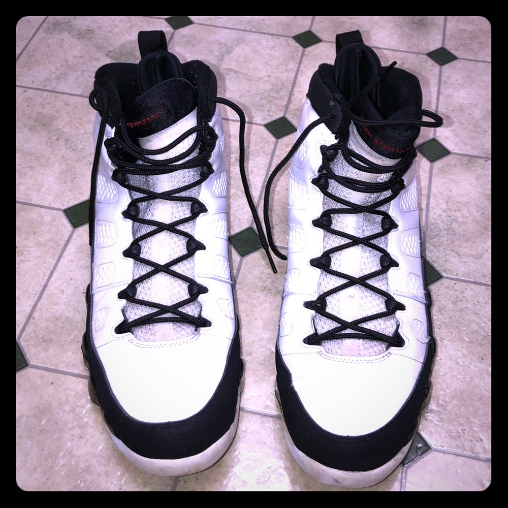 Jordan retro 9s Black n White